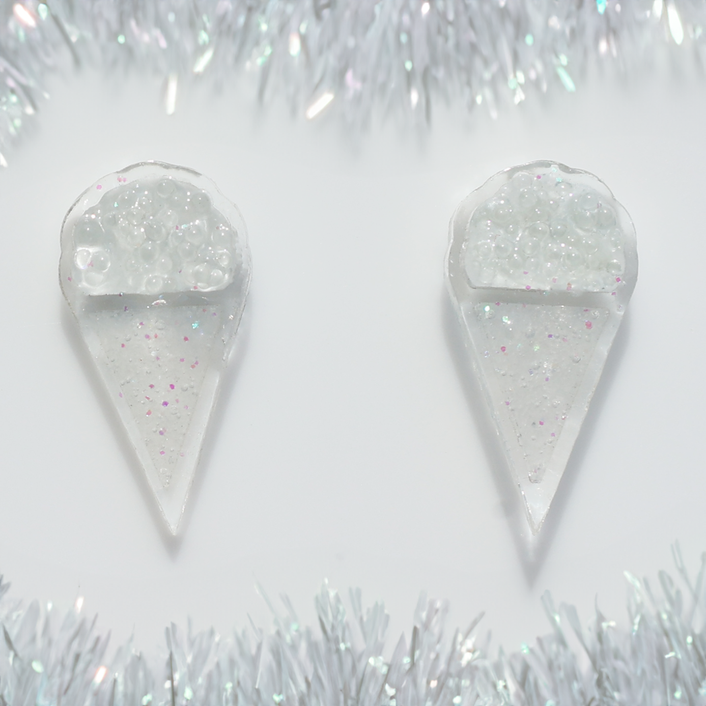 WHITE SNOW CONE EAR CANDY