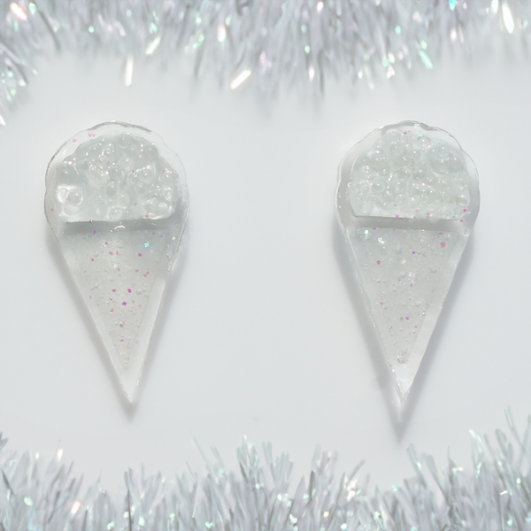 WHITE SNOW CONE EAR CANDY