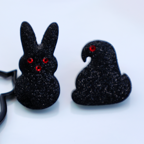POISON PEEP EERRINGS
