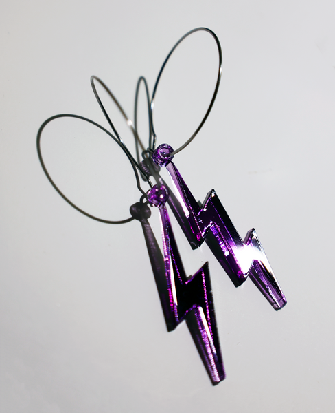 LUCKY STRIKE POINTED BOLT EARRINGS